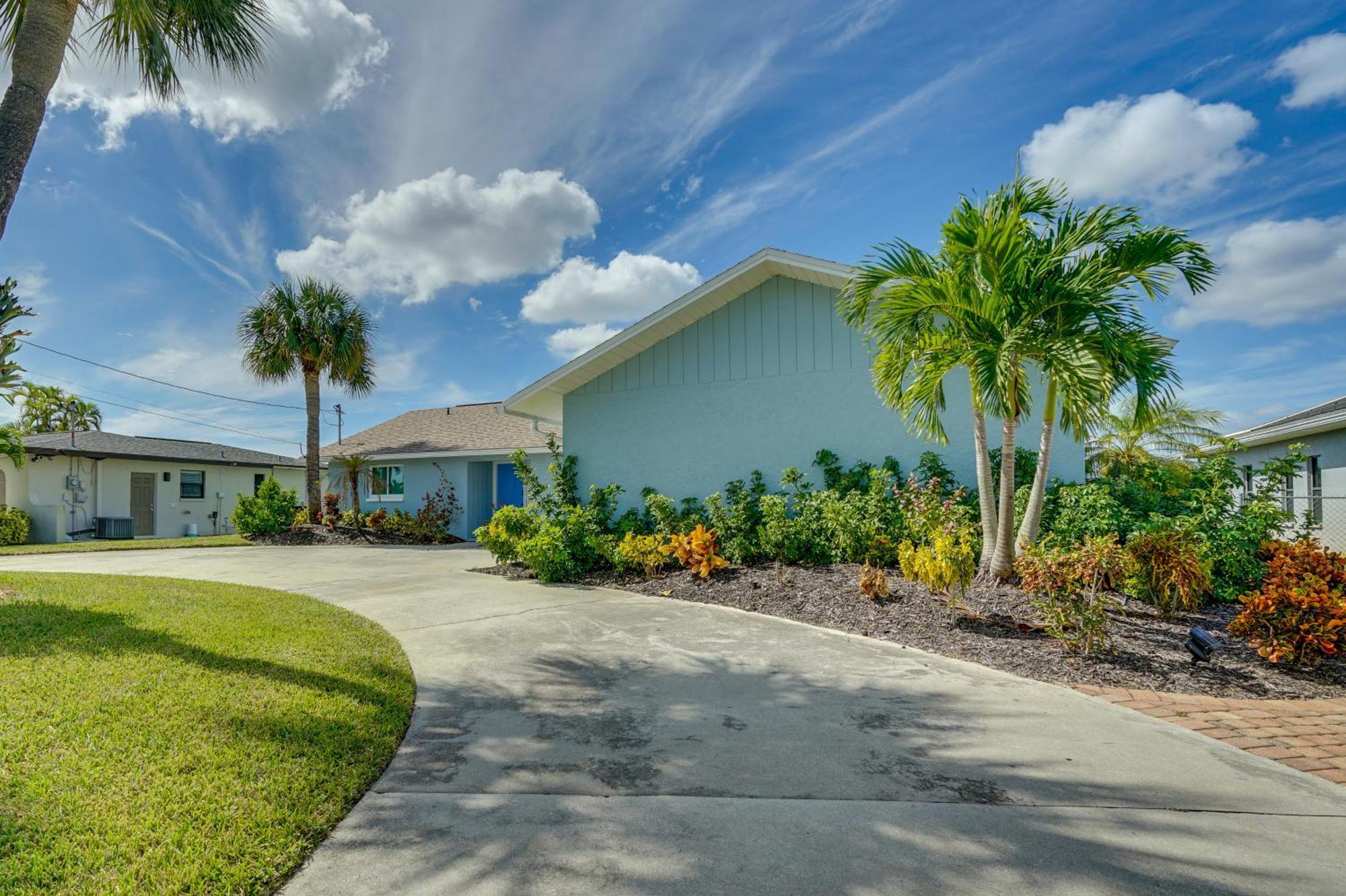 Beachy Cape Coral Home - Swim, Fish, Boat! Экстерьер фото